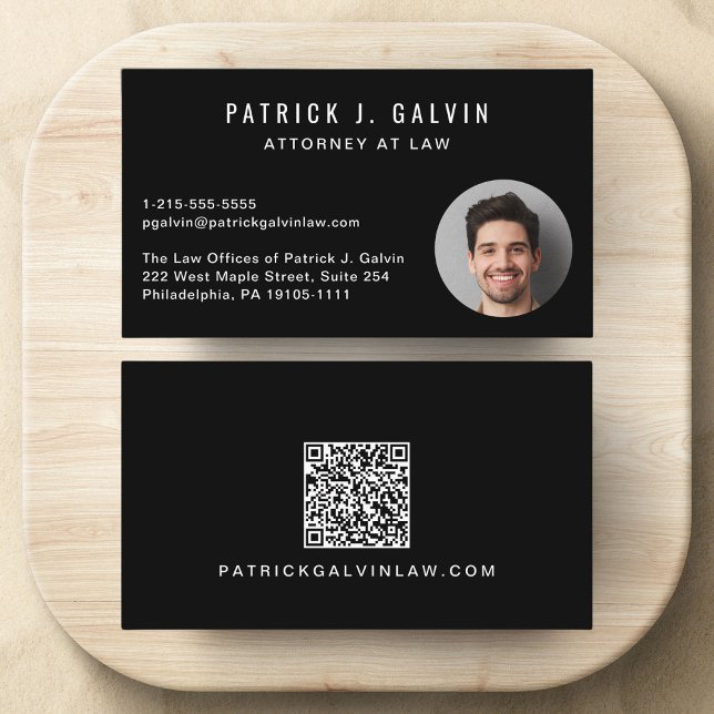 Carte De Visite Photo professionnelle QR Code noir (Make a lasting impression with this modern business card featuring your photo and scannable QR code)