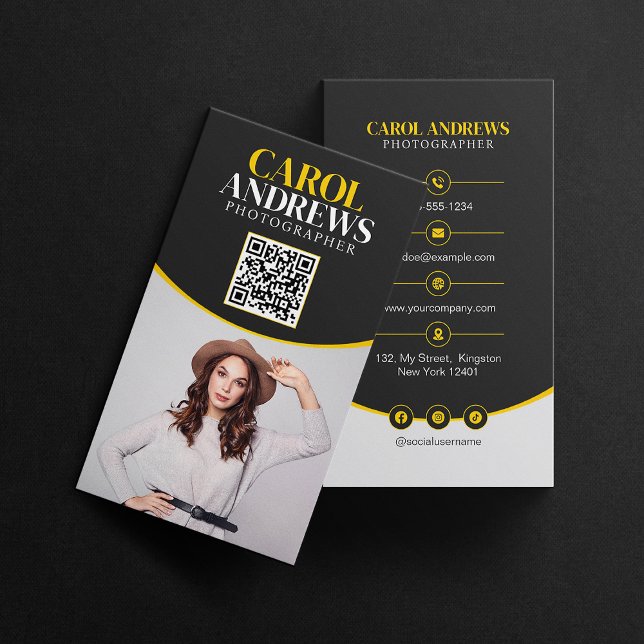 Carte De Visite Photographe professionnel noir et jaune Code QR (Créateur téléchargé)