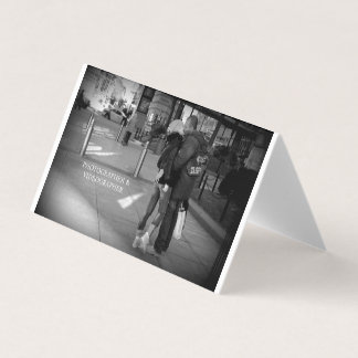 Carte de visite plié noir et blanc professionnel
