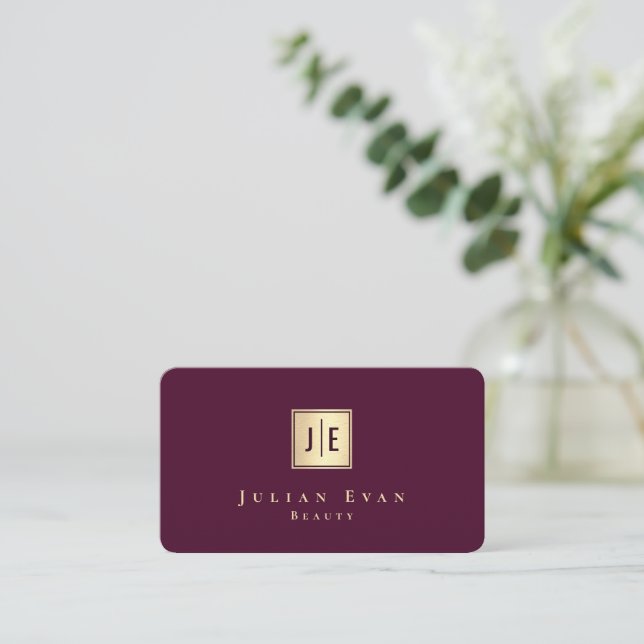 Carte De Visite Professional Burgundy Wine & Gold Luxury Monogram (Debout devant)