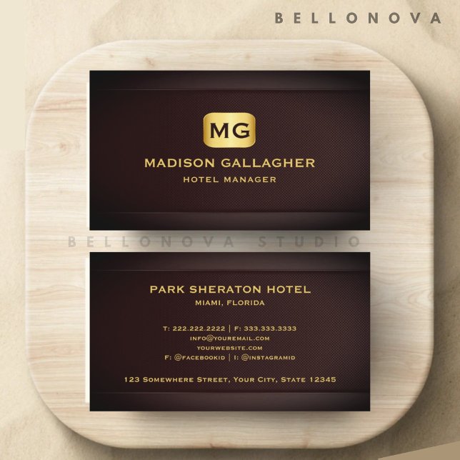 Carte De Visite Professionnel personnalisé Red Maroon Gold Hospita (Custom Red Maroon Gold Hospitality Professional Business Card)