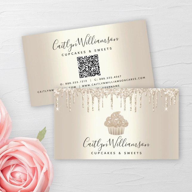 Carte De Visite QR Code Gold Cupcake Boulangerie de pâtisserie Par (Créateur téléchargé)