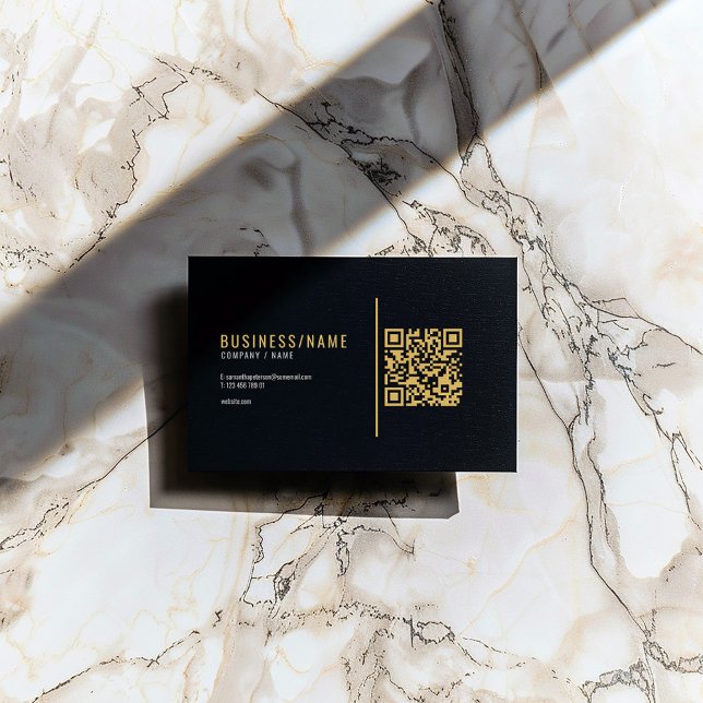 Carte de visite QR code noir et or (Black and gold coloured QR code business card with space for your own QR code.)