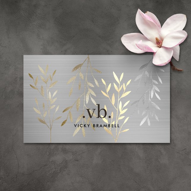Carte De Visite Salon Monogram Feuille Gold & Silver de luxe class (Classy Luxury Gold & Silver Leaves Monogram Salon Business Card)
