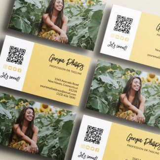 Carte De Visite Soft Yellow QR Code Photo Social Media Icons