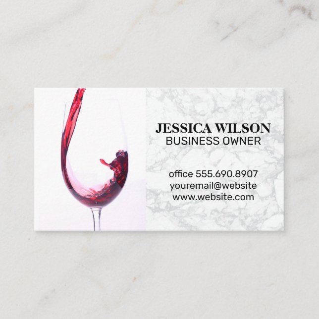 Carte De Visite Verser du vin rouge en verre | Blanc marbre (Devant)