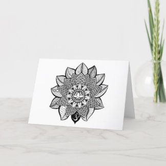 Carte de voeux de blanc de mandala de fleur de