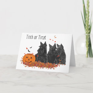 Carte de vœux d'Halloween avec Terrier Écossais