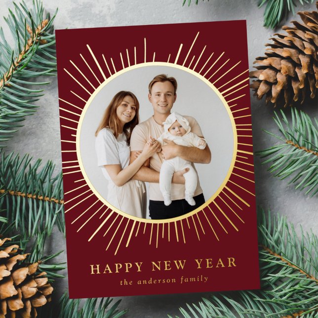 Carte De Vœux En Aluminium Burgundy et Gold Sunburst Bonne année photo (Créateur téléchargé)