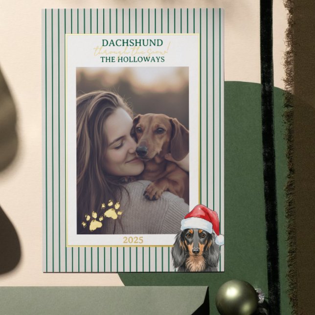 Carte De Vœux En Aluminium Dachshund à travers l'aquarelle de neige (Send Paw-liday Greetings with this Dachshund through the Snow Watercolor Foil Holiday Card! )