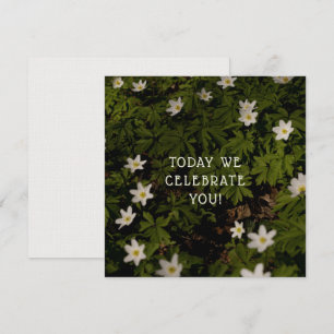 Carte de vœux esthétique aux fleurs printanières d