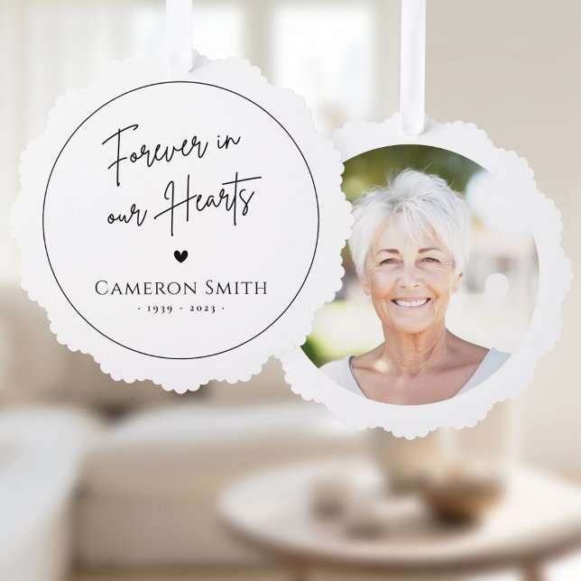 Carte Décorative Pour toujours dans nos coeurs mémorial photo scrip (Forever in our hearts memorial photo modern script ornament card)