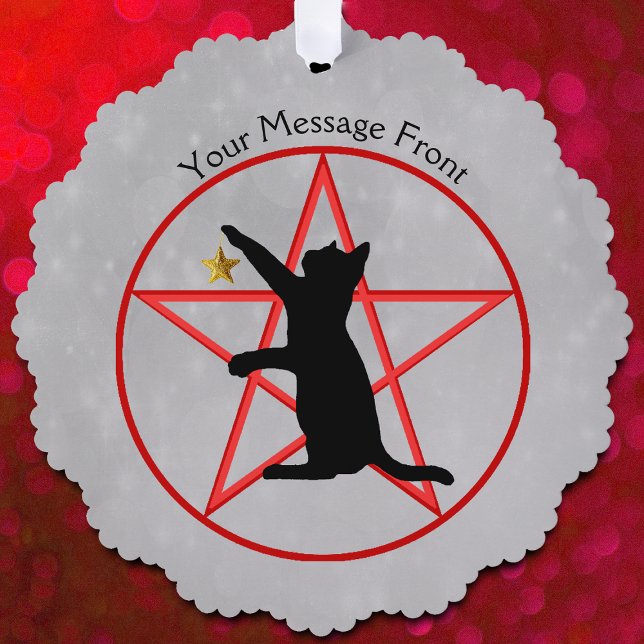 Carte Décorative Silhouette assise noir Chat rouge Pentagramme gris (Black spooky cat gold star on red pentagram inside red circle on light grey ornament witch card.)