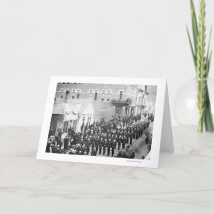 Carte Défilé de rue en bois mort, photographie