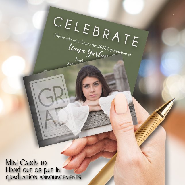 Carte d'invitation photo GRAD de taille MINI 3,5 p (Small 3.5" x 2.5" graduation party cards to hand out or include in your graduation announcements.)