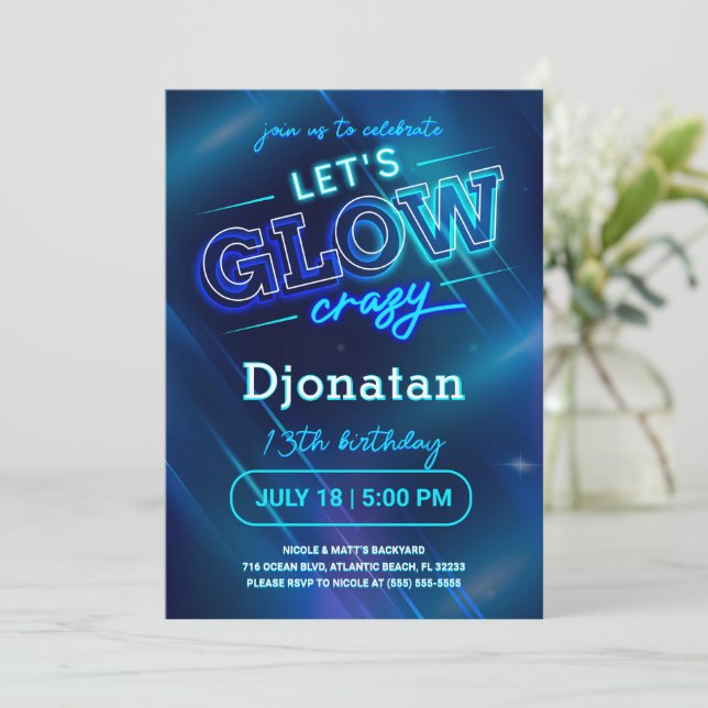 Carte d'invitation pour la fête d'anniversaire Blu (Debout devant)