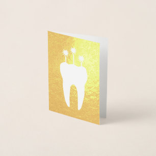 Carte Dorée Bonne dent d'anniversaire avec des bougies