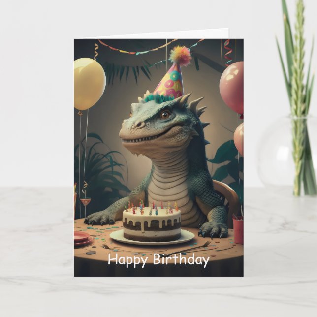 Carte Dragon de Komodo assis à une table avec un gâteau  (Devant)