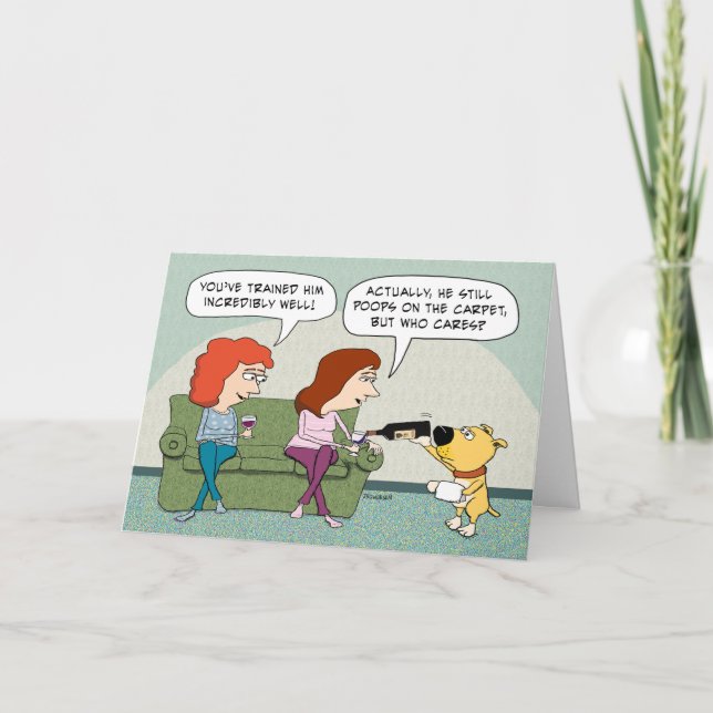 Carte Drôle et mignon chien servant l'amitié des vins (Devant)