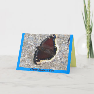 Carte du jour de mère de papillon de manteau de