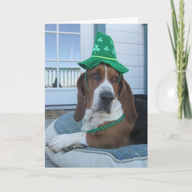Carte du jour de St Patrick avec Basset Hound (Devant)