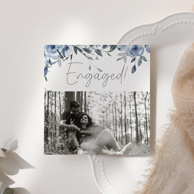 Carte Dusty Pastel Blue Flowers Photo Engagement Party (Créateur téléchargé)