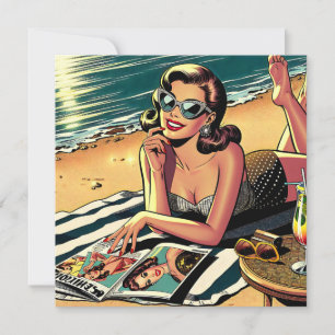 Carte Femme Rétro sur la Plage lisant un Magazine de Mod