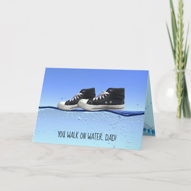 Carte Fête des pères baskets noirs sur l'eau (Devant)