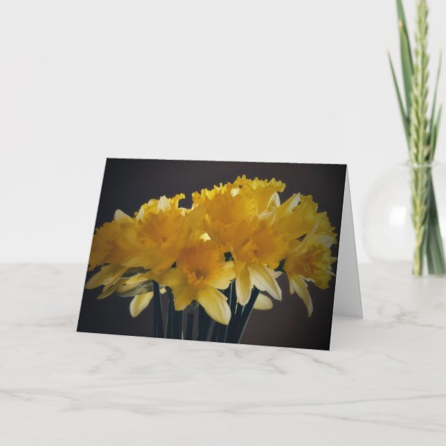 Carte Fleurs jonquilles jaunes dans la fenêtre éclairée  (Devant)