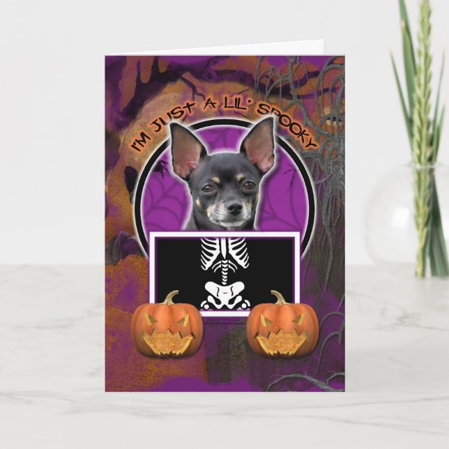Carte Halloween - juste un Lil éffrayant - chiwawa (Devant)