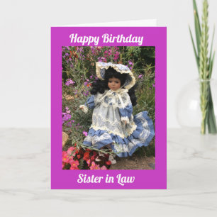Carte Joyeuse soeur d'anniversaire en droit Poupée noire