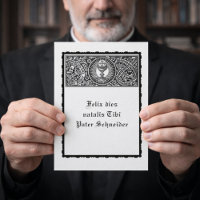 Joyeux Anniversaire en latin pour prêtre catholiqu