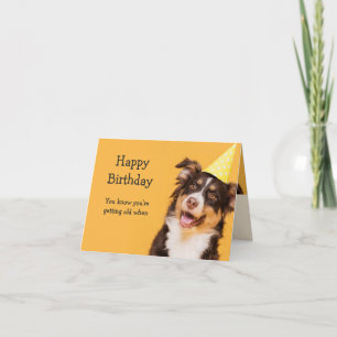 Carte Joyeux Anniversaire mignon Chien Obtenir vieille c