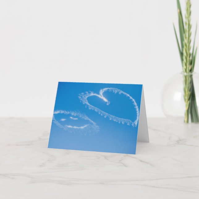 Carte Joyeux visage et coeur dans un ciel bleu (Devant)