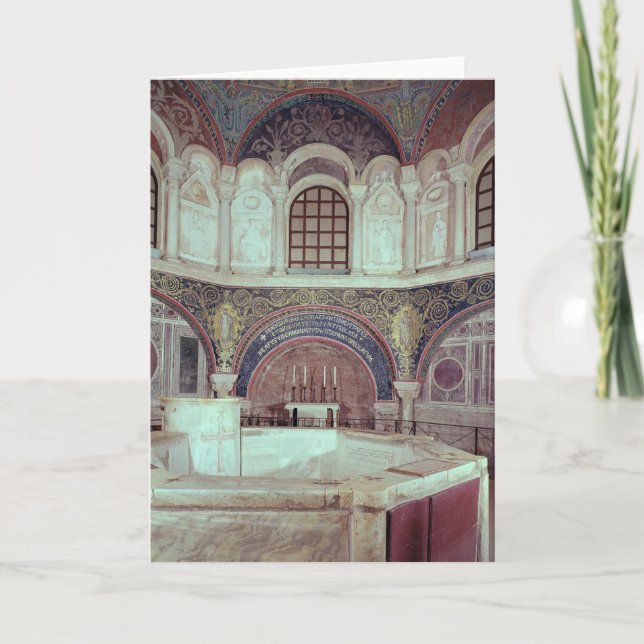 Carte L'abside avec la police baptismale (Devant)