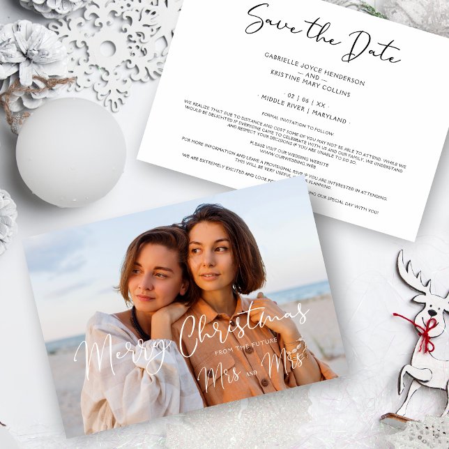 Carte LGBT Elegant Mrs & Mrs Christmas Couple Wedding (LGBT Elegant Mrs & Mrs Christmas Couple Wedding Save the Date.)