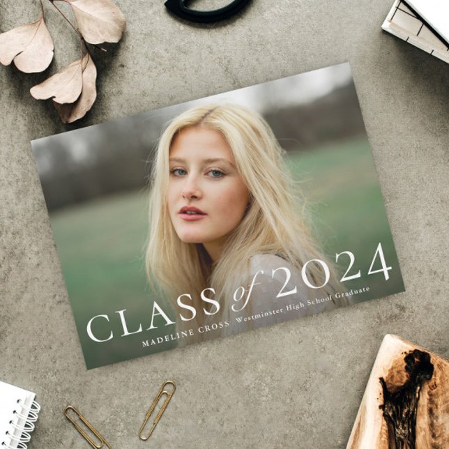 Carte Magnétique Élégante classe de diplômés de la photo Graduation (Elegant Class of 2024 Photo Graduation Announcement Magnetic Card.)