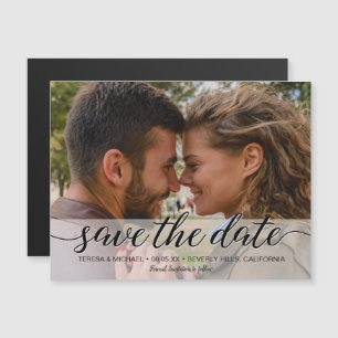 Carte Magnétique Enregistrer la date Elegant Script photo fiançaill