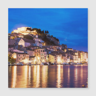 Carte Magnétique La ville croate de Sibenik la nuit
