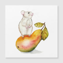 Souris Charmeuse sur une Poire