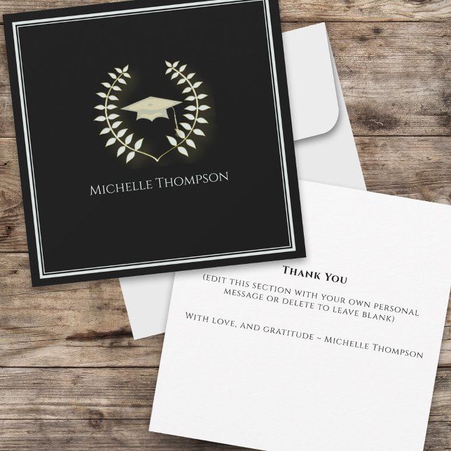 Carte Merci de graduation noir et or personnalisé (Black and gold classic graduation thank you card)