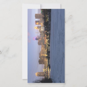 Carte minneapolis skyline et rivière mississippi gelée