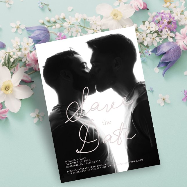 Carte Modern Typography with Romantic Gay Couple (Créateur téléchargé)