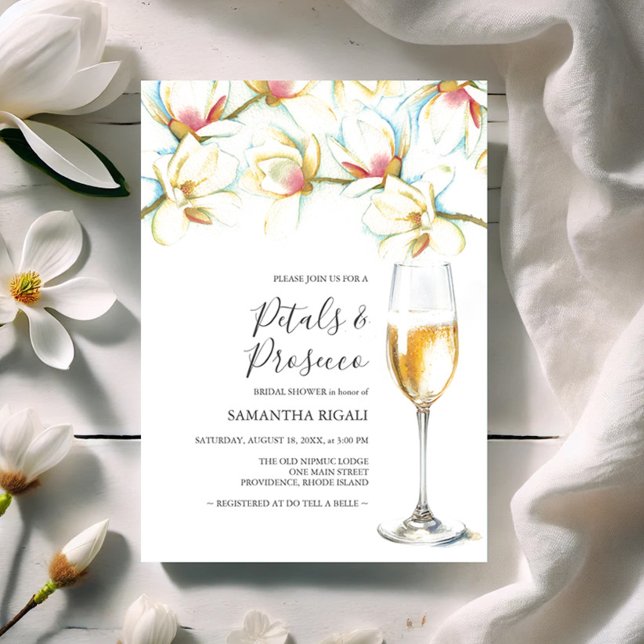 Carte Pétales et Prosecco Fête des mariées florale blanc (Bridal shower invitations watercolor white magnolia flowers by Victoria Grigaliunas Do Tell A Belle)
