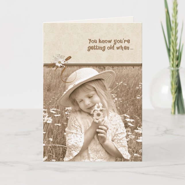 Carte Petite fille avec marguerites d'anniversaire (Devant)