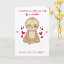 Petite-fille Cinquième anniversaire mignonne rose 