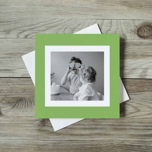 Carte Photo Famille Moderne Vert Simple Lovely Cadeau (Créateur téléchargé)