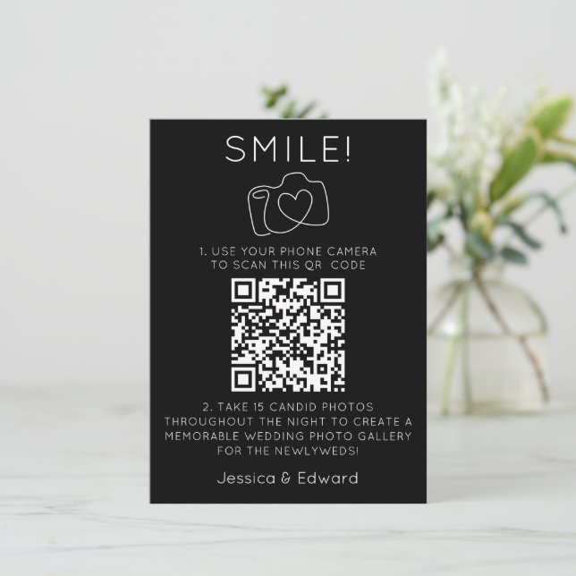 Carte Photos mémorables Qr Code Black Chic Modern Mariag (Debout devant)