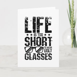 Carte Porter des lunettes moches