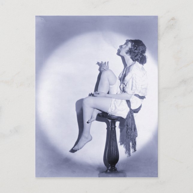 Carte Postale 1920 Mode avec modèle fumeur (Devant)